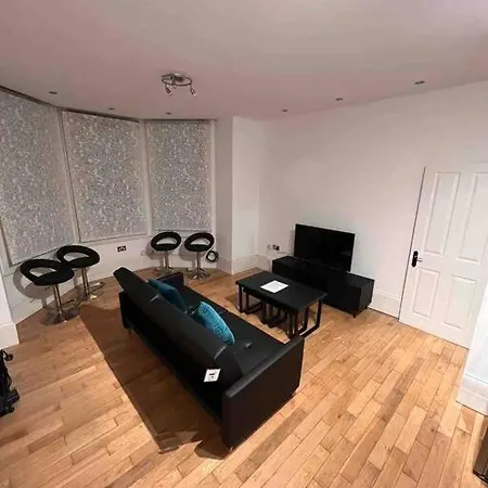 Апартаменты 2 Bed Garden Flat West Dulwich Free Street Parking Лондон Экстерьер фото