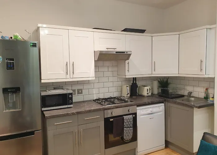 2 Bed Garden Flat West Dulwich Free Street Parking