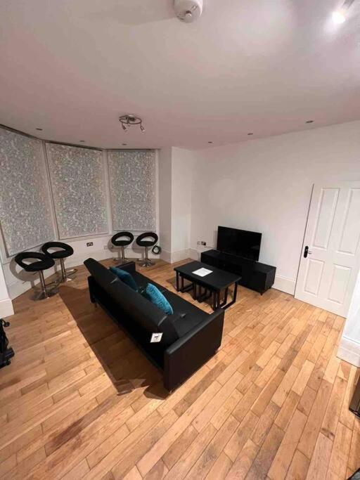 2 Bed Garden Flat West Dulwich Free Street Parking Appartement *